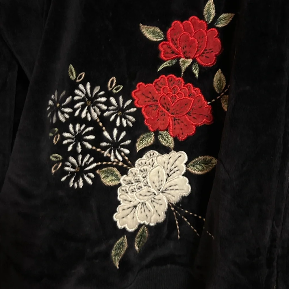 Alfred Dunner brushed 75% cotton/25% polyester black jacket red rose trim size14 - Picture 3 of 7